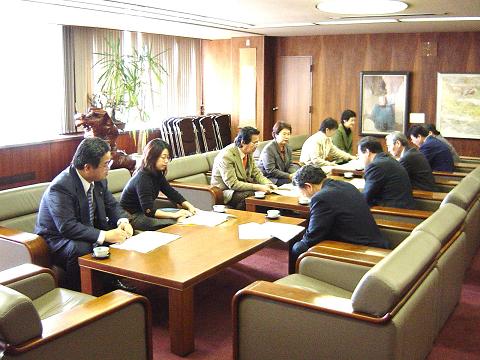 福祉・教育など市民の暮らし優先の予算編成を要求